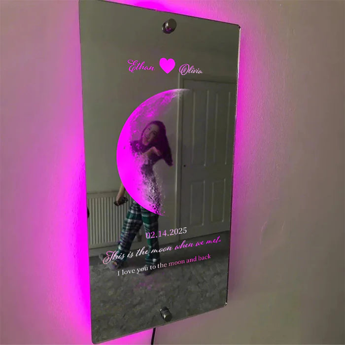 הירח ביום המיוחד שלכם על מראת לדים מבית - MyLove™